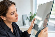 Leitfaden zur Spiegelglas-Qualität richtig lesen