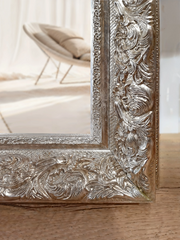 Imperial Bloom Mirror – Hand-Carved Frame in Eco Silver Finish, Natural Wood Elegance - Reflessa - Luxury mirrors
